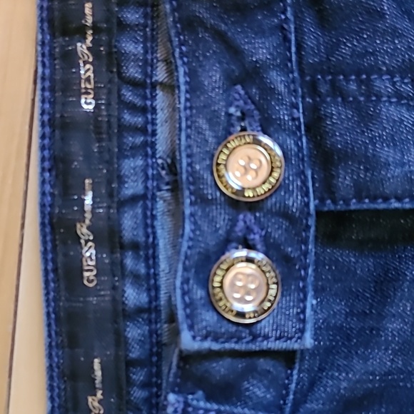 Guess premium boot cut jeans 26X30 - Picture 2 of 4